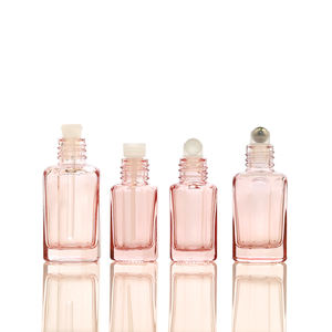 Nueva botella de aceite esencial de vidrieras de anís estrellado con capacidad de 3ML Proveedor de tapa negra almacenada Vidrio de alta calidad de la mejor marca - Product Image 1