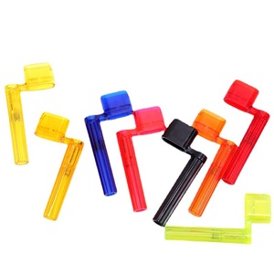 Enrouleur de cordes de guitare en plastique, outil de réglage pour guitare acoustique, accessoire pratique pour le changement de cordes - Product Image 5