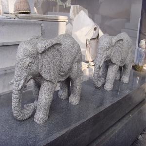 Boîtes aux lettres sculptées avec des motifs de chiens adorables - Product Image 3