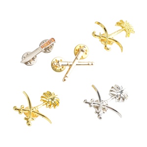 Spilla con Logo della palma saudita d'oro spilla <span class=keywords><strong>regalo</strong></span> in metallo smalto Arabia saudita MIDE spilla con distintivo - Product Image 1
