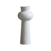 Vase en céramique moderne minimaliste peint à la main avec glaçure colorée, arrangement floral haut de gamme pour le bureau ou le salon