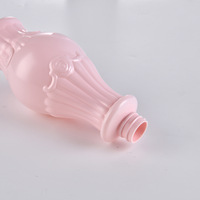 Bouteille de shampooing et de lotion en plastique PET de 500 ml, style classique, en forme de gourde, avec couvercle sérigraphié