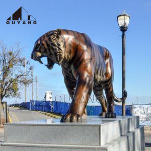 QUYANG grand parc extérieur décoration Art contemporain métal Animal Statue grandeur nature Bronze cuivre taureau Statue - Product Image 2