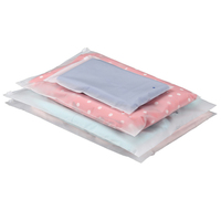 Emballage de chaussettes de vêtements mat givré personnalisé, sac en plastique, sac à fermeture éclair pour vêtements