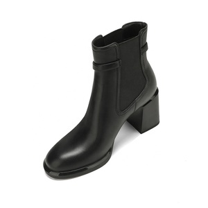 <span class=keywords><strong>Bottines</strong></span> à lanières noires pour femmes Moncheer, bout carré |   Bottes légères de style <span class=keywords><strong>Chelsea</strong></span> à la mode coréenne rétro |   Fabricant OEM/ODM - Product Image 3
