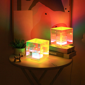 Thiết kế mới USB sạc 3D vuông trang trí bàn đèn RGB Acrylic Cube <span class=keywords><strong>LED</strong></span> ánh sáng ban đêm cho thanh nhà cạnh giường ngủ - Product Image 1