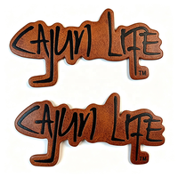 Patch en cuir PU imprimé et estampé avec logo personnalisé en gros pour accessoires de jeans, vestes et casquettes de camionneur en maille