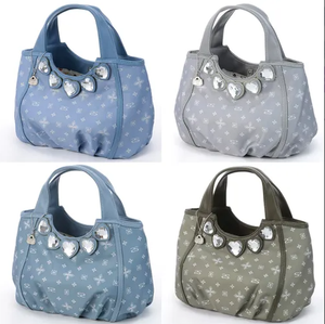 Bolso de mano estilo Y2K para mujer, bolso tote con estampado de monograma decorado con diamantes de imitación en forma de corazón, bolso ligero con asa superior de poliéster - Product Image 1