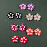 Petites broderies sans colle, idéales pour les pinces à cheveux DIY, les accessoires capillaires et les accessoires vestimentaires.