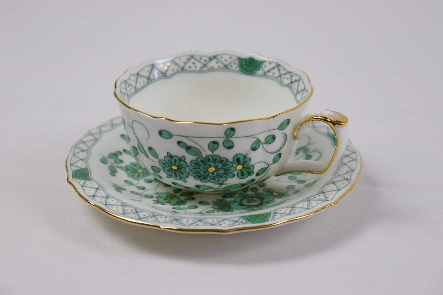 สีเขียว