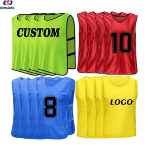 批发低价100% 涤纶运动训练围兜网眼足球训练背心围兜 - Product Image 2