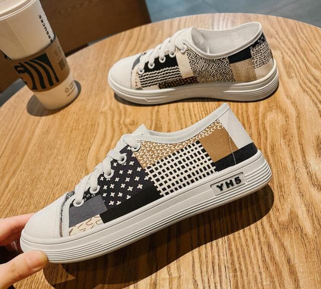 Casual Fashion Walking Style Canvas Shoes All-Match Slip Board Shoes Breathable Canvas Shoes