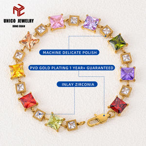 צמיד תלתן בציפוי זהב משובץ זירקון ויהלומים לנשים מבית CM YIM, בעיצוב לב ותליון בצורת אגס, עשוי פליז. - Product Image 5