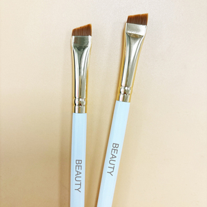 Pinceau à sourcils plat et fin en métal rose doré avec manche blanc, pinceau à sourcils fin et angulaire pour des lignes nettes et volumineuses - Product Image 1