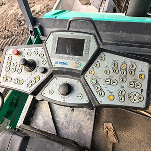 Pavimentadora de Asfalto Telescópica Totalmente Hidráulica RP903 <span class=keywords><strong>2022</strong></span>, Ancho Máximo de 9.15m, Motor de 162kW, Bomba de 500mm de Espesor para Ingeniería Vial - Product Image 6