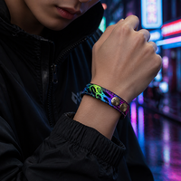 Bracelet en cuir personnalisé bleu glace à flamme électrique, style cyberpunk punk, avec bouton-pression, OEM ODM