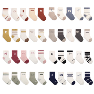 <span class=keywords><strong>Lot</strong></span> de 5 paires de <span class=keywords><strong>chaussettes</strong></span> d'automne pour bébés, <span class=keywords><strong>chaussettes</strong></span> d'école rayées avec lettres pour garçons et filles, <span class=keywords><strong>chaussettes</strong></span> en coton pour enfants plus âgés - Product Image 2