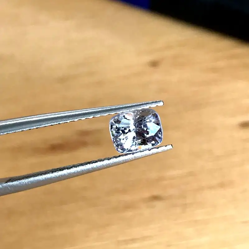 スピネルラウンドカット原料ダイヤモンド宝石天然宝石ルース宝石2mm/2.5mm/3mmホワイトスピネル