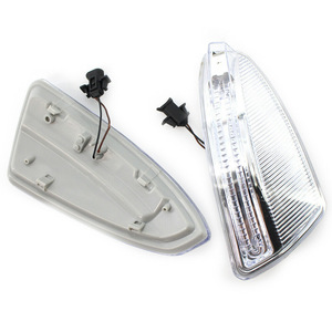 ไฟเลี้ยว Mercedes-Benz C-Class รุ่น L077 ซ้าย-ขวา แบบฮาโลเจน สำหรับเปลี่ยนทดแทน รุ่น W204 W164 ปี 2008-2011 - Product Image 1