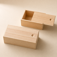 Boîte cadeau en bois massif avec couvercle coulissant pour emballage personnalisé et présentation de produits (vente en gros)