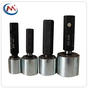 Phụ kiện đường ống sắt Phụ kiện ống thép khớp nối vật liệu chủ đề ổ cắm - Product Image 2