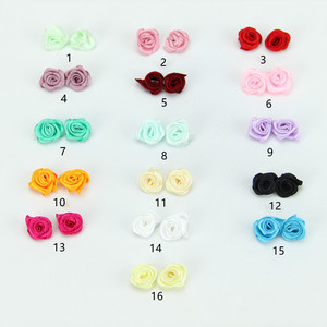 CSFY aksesori bayi 2cm * 2cm pita <span class=keywords><strong>Satin</strong></span> kelopak mawar 3 pita <span class=keywords><strong>Satin</strong></span> manik-manik hiasan kepala mawar bahan DIY wajah tunggal - Product Image 1