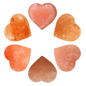 Pierre de massage en forme de cœur en sel rose de l'Himalaya écologique - Product Image 3