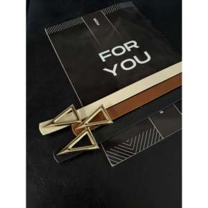 Cinturón de mujer con hebilla triangular, cinturón de cuero sintético para vestido, chaqueta y pantalón, para bodas y uso diario. - Product Image 3