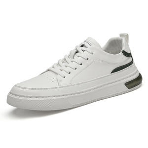 Chaussures pour hommes, nouvelle collection automne, respirantes, à semelle souple, style britannique, couleur unie blanche, baskets décontractées pour jeunes, pour l'extérieur - Product Image 5