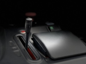 Chariot élévateur à fourche VNA à conducteur debout, transpalette gerbeur 3 voies, chariot élévateur à fourche pour allées étroites à 3 voies - Product Image 2