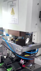 Đinh Tán bấm máy, đinh tán máy, đinh tán sản xuất máy, tước crimping máy, cáp tự động Uốn Tóc bồng - Product Image 5