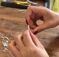 Serre-tête de luxe en soie et strass pour filles avec couronne de fleurs en cristal et perles, chouchous – Accessoires de mode pour cheveux pour femmes