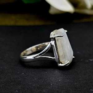 Arc-en-ciel Moonstone Coffin Prong Ring Bague en argent sterling 925 faite à la main Belle pierre précieuse Cadeau pour elle pour les fêtes - Product Image 4