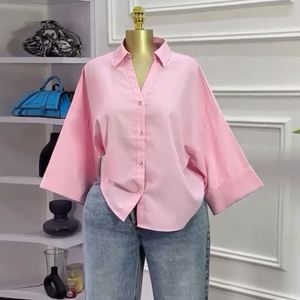 เสื้อเชิ้ตป๊อปลินแม็กซ์ฟรี แขนสามส่วน ทรงหลวม ปกคอพับ สีพื้น ใส่ได้ทุกฤดู - Product Image 3