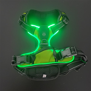 ナイトウォーキング用の<span class=keywords><strong>LED</strong></span>ライト充電式照明付き犬用ハーネスを備えた新しいデザインの犬用ハーネス - Product Image 1