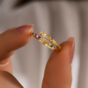 แหวนเงินแท้ S925 ประดับเพชรซิคอนหลากสีสัน ดีไซน์สวยหรูจาก CANNER Custom Fine Jewelry สำหรับคุณแม่ เป็นของขวัญวันแม่ - Product Image 6