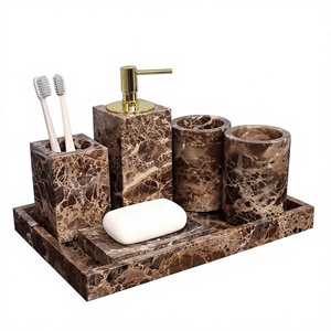 Ensemble de distributeur de savon de salle de bain classique rectangulaire en bois écologique Starworld Star1004, trois pièces - Product Image 1