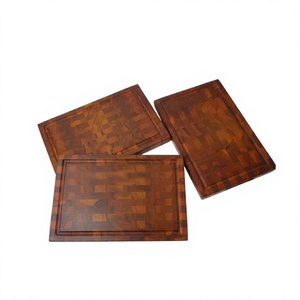 Ensemble de planches à découper rectangulaires en bois, durables, à grain de bois apparent, fabriquées au Vietnam - Product Image 1