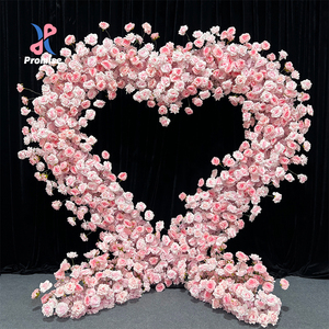 Venta Directa de Fábrica de Arco Floral en Forma de Corazón con Rosas Artificiales de Seda Rosa Romántico, un Fondo Romántico y Lujoso - Product Image 1