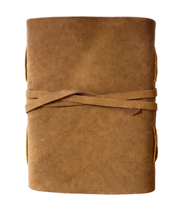 Journal en cuir véritable gravé de motifs plumeux, 7 x 5 pouces, marron rustique, avec citation inspirante et sangle de fermeture, Grimoire, Carnet de notes - Product Image 4