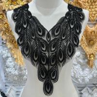Col en dentelle blanche transparente avec broderie, appliques, rayures dorées à paillettes et détails perlés pour Abaya, Robe de soirée, Design de mode