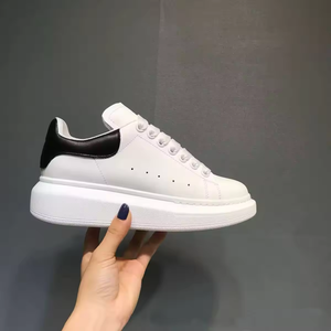 Chaussures de marche décontractées rétro en maille, style designer, vente chaude, direct usine 2026, rehaussantes et lumineuses, été-hiver - Product Image 1