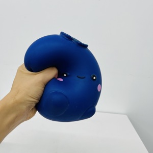 Balle anti-stress géante en forme de myrtille, jouet sensoriel souple pour adultes et enfants, disponible en gros depuis l'entrepôt américain - Product Image 5