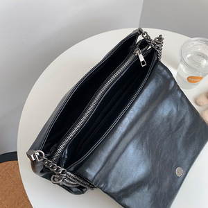 Bolso bandolera con cadena de gran capacidad para mujer, resistente al agua, para uso diario, primavera 2021, negro - Product Image 2