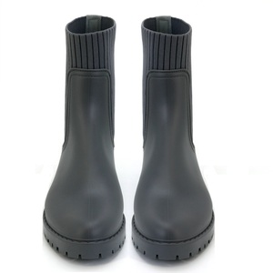 YL153 alta calidad precio barato negro media pantorrilla peso ligero resistente al agua <span class=keywords><strong>Botas</strong></span> <span class=keywords><strong>de</strong></span> lluvia <span class=keywords><strong>de</strong></span> las mujeres - Product Image 3