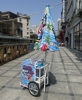 Chariot de vente mobile avec congélateur, parapluie, évier et robinet |   Chariot de vente ambulante de glaces et de bâtonnets glacés