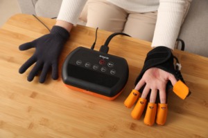 Guantes de robot de rehabilitación de manos con función de <span class=keywords><strong>memoria</strong></span> mejorada <span class=keywords><strong>para</strong></span> equipo de rehabilitación de ejercicio de hemiplejía - Product Image 6