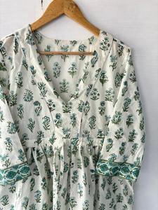 คอลเลกชันใหม่ผู้หญิงพิมพ์ลายดอกไม้ผ้าฝ้ายสไตล์ชุดลําลองคอวีชุดพิมพ์เย็บปักถักร้อยซูซานิ - Product Image 4