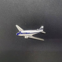 Épingle en émail 3D pour avion, Design personnalisé 4, arrière-timbre délicat, mode cadeau, épingle de revers en métal