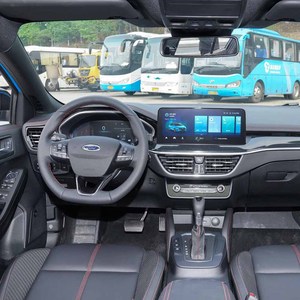 <span class=keywords><strong>Ford</strong></span> <span class=keywords><strong>Focus</strong></span> 2022 1.5T Hatchback EcoBoost 180 Automatica ST Line Usata a Basso Chilometraggio, Benzina, Tetto Panoramico, Vernice Originale - Product Image 5